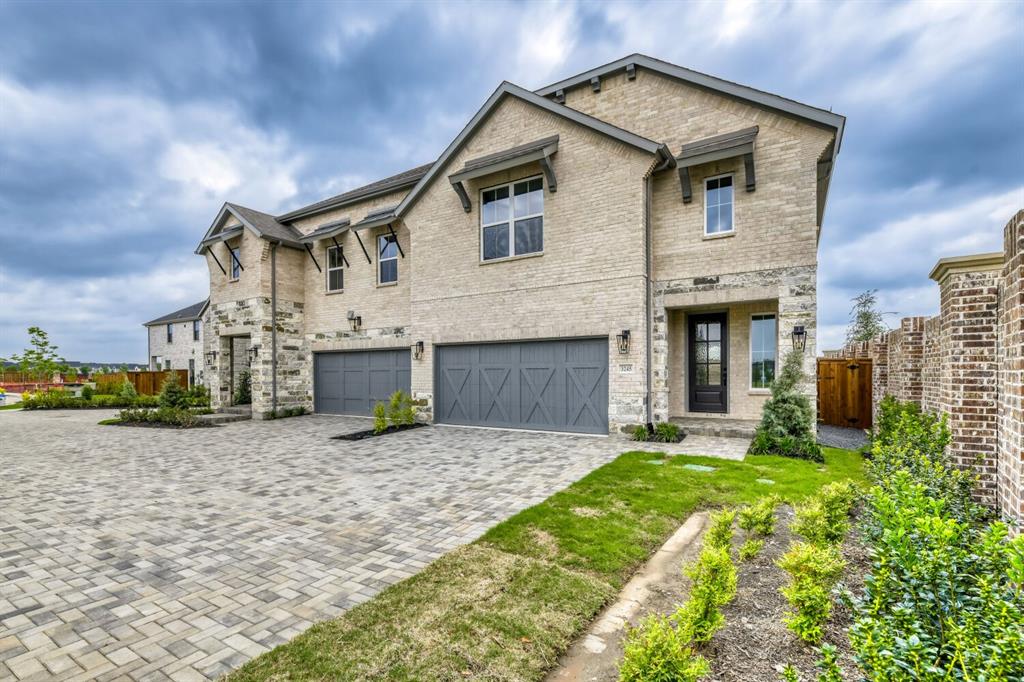 Mustang Lakes Villas - Residential