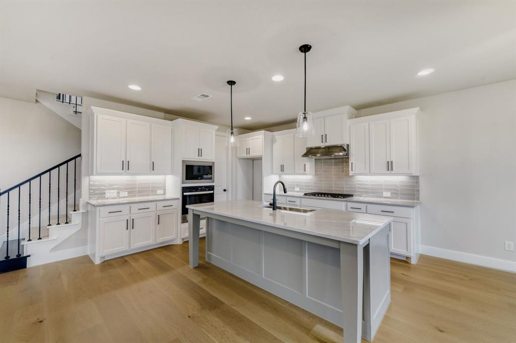 Mustang Lakes Villas - Residential