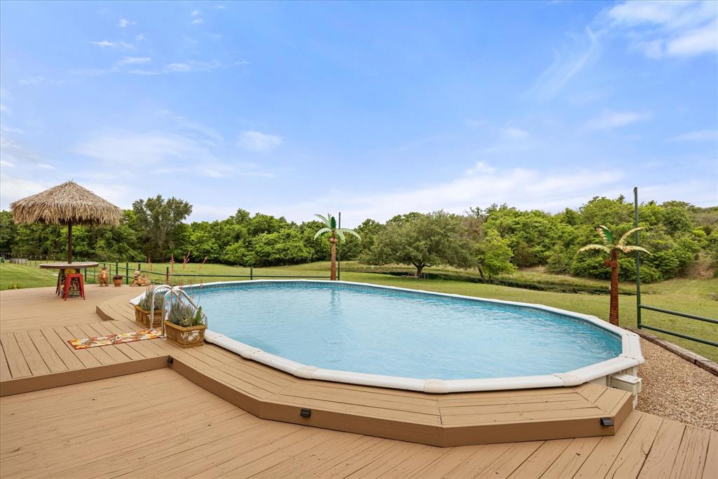COUNTRY HILLS - Residential