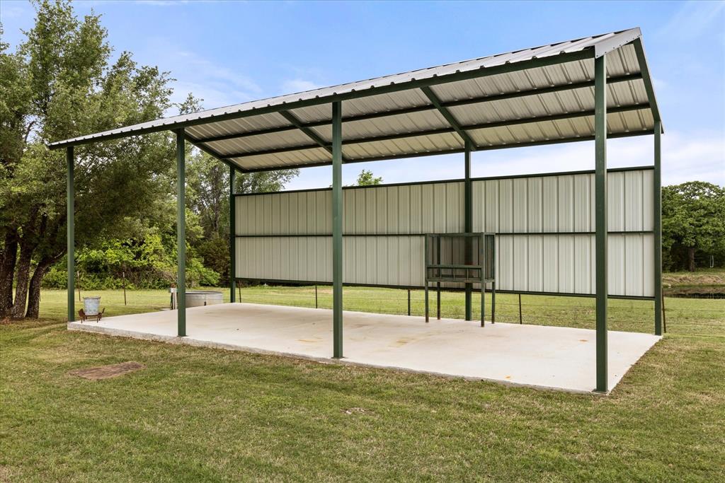 COUNTRY HILLS - Residential