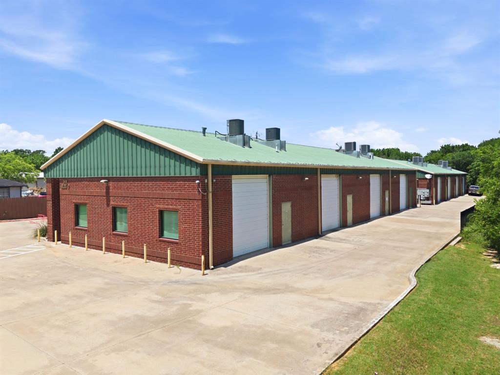 Bennett Park Center - Commercial Sale
