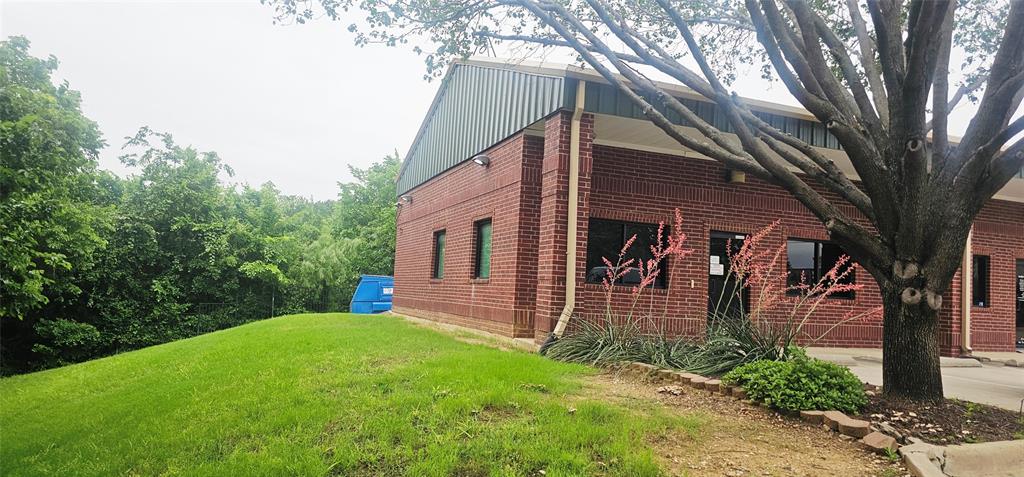 Bennett Park Center - Commercial Sale
