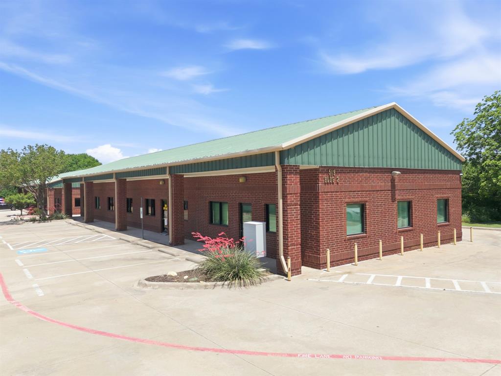 Bennett Park Center - Commercial Sale