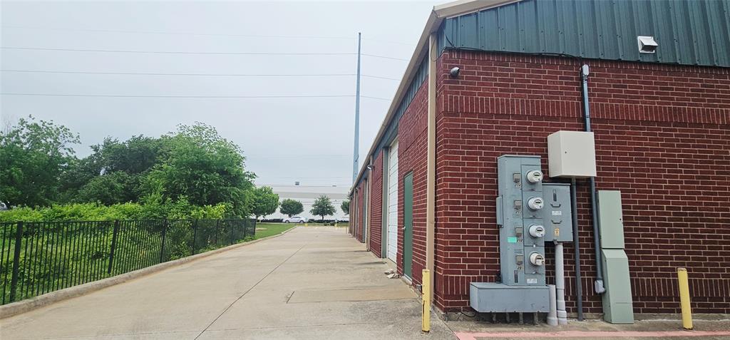 Bennett Park Center - Commercial Sale