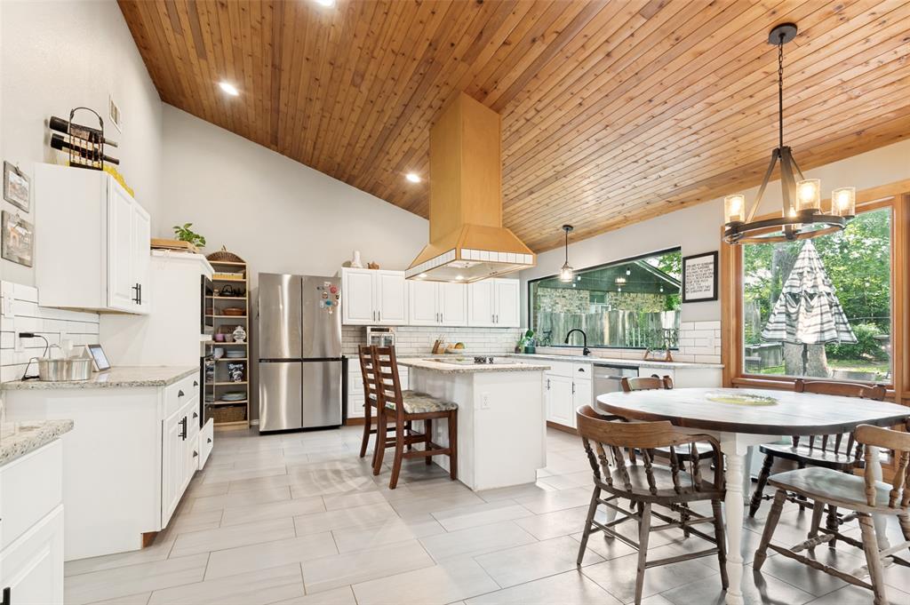 OAKS, THE (ARLINGTON) - Residential