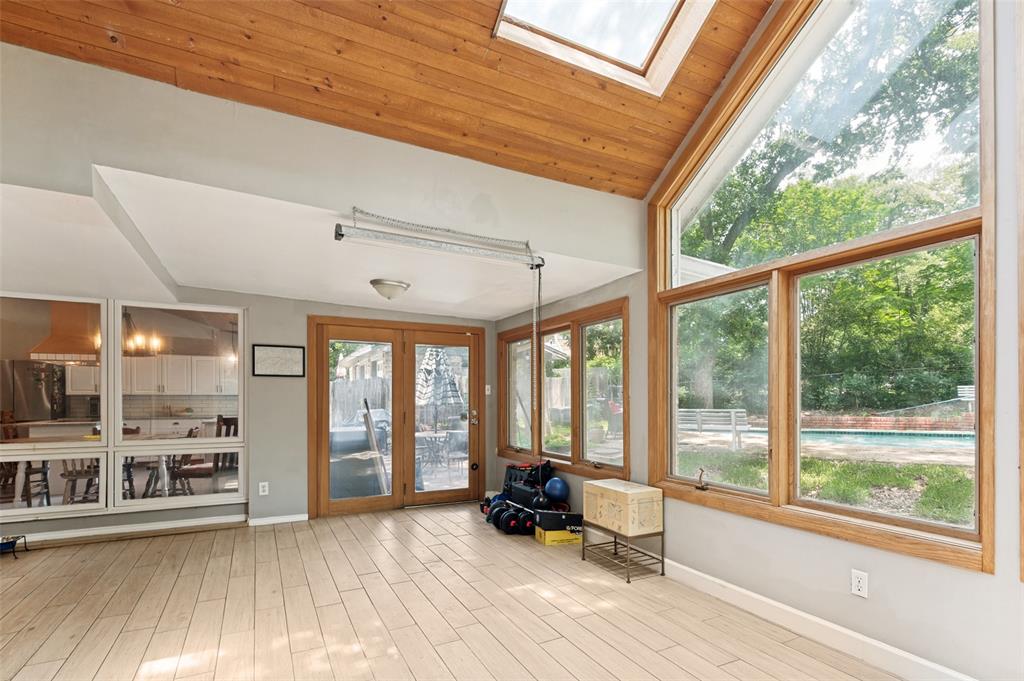 OAKS, THE (ARLINGTON) - Residential
