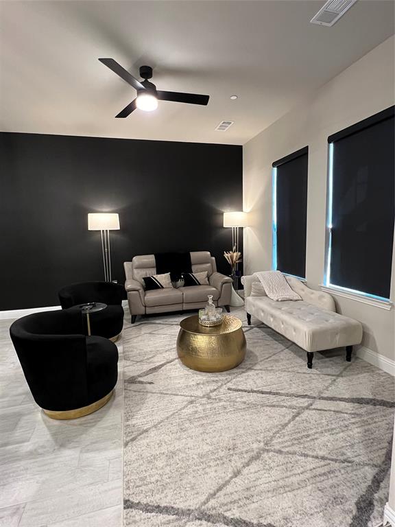 Gables At Ohio - Residential Lease