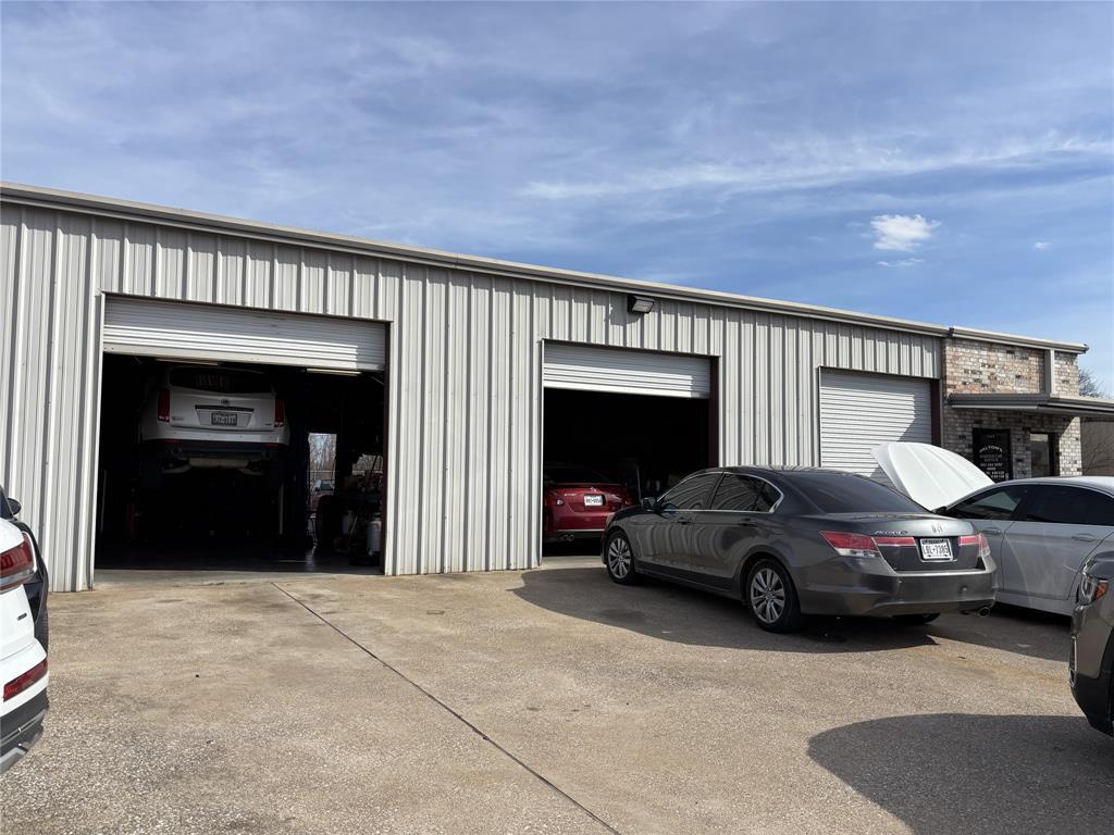 Traders Circle Add - Commercial Sale
