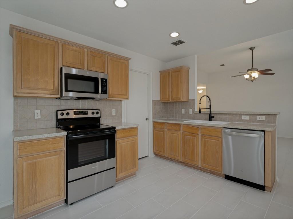Cross Oak Ranch PH 2 TR4 - Residential