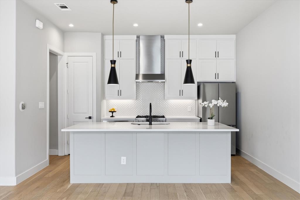 Main 7 Townhm Add - Residential