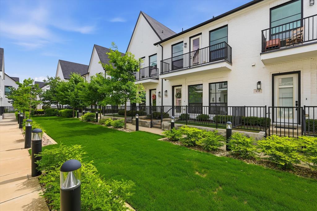 Main 7 Townhm Add - Residential