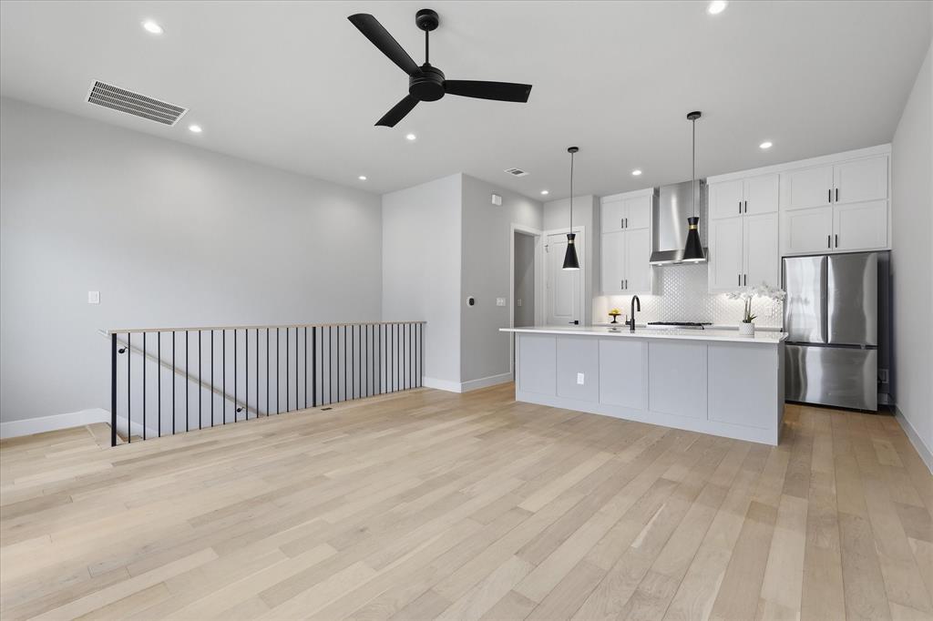 Main 7 Townhm Add - Residential