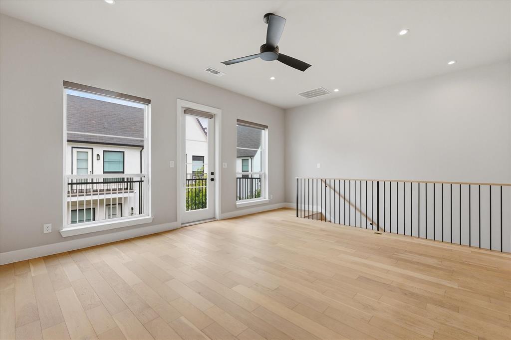 Main 7 Townhm Add - Residential