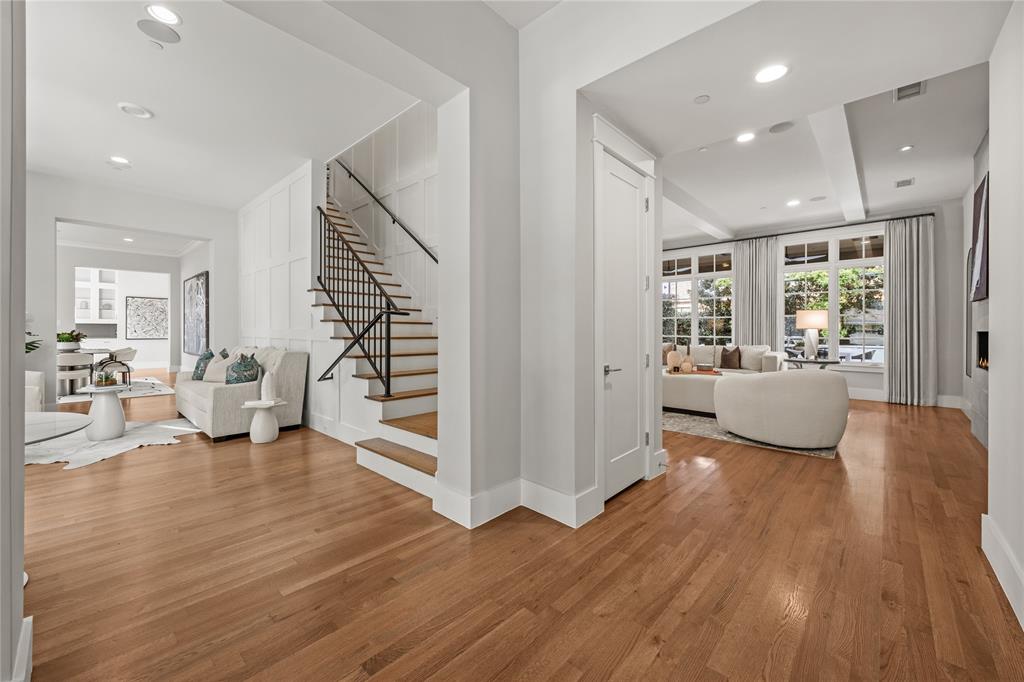 Walnut Crest - Residential