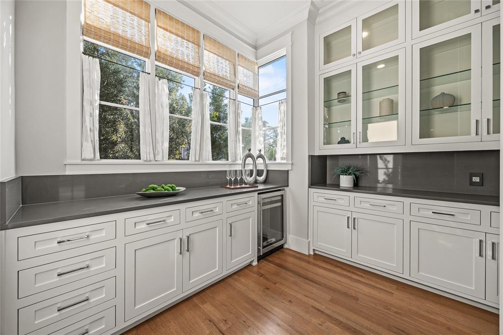 Walnut Crest - Residential