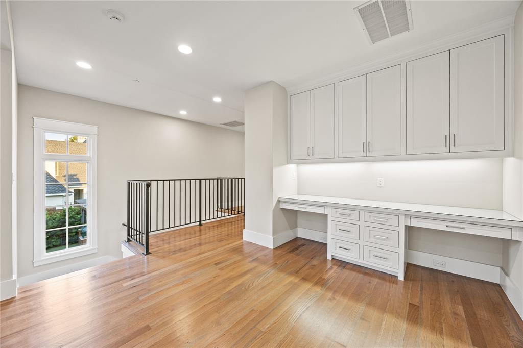 Walnut Crest - Residential