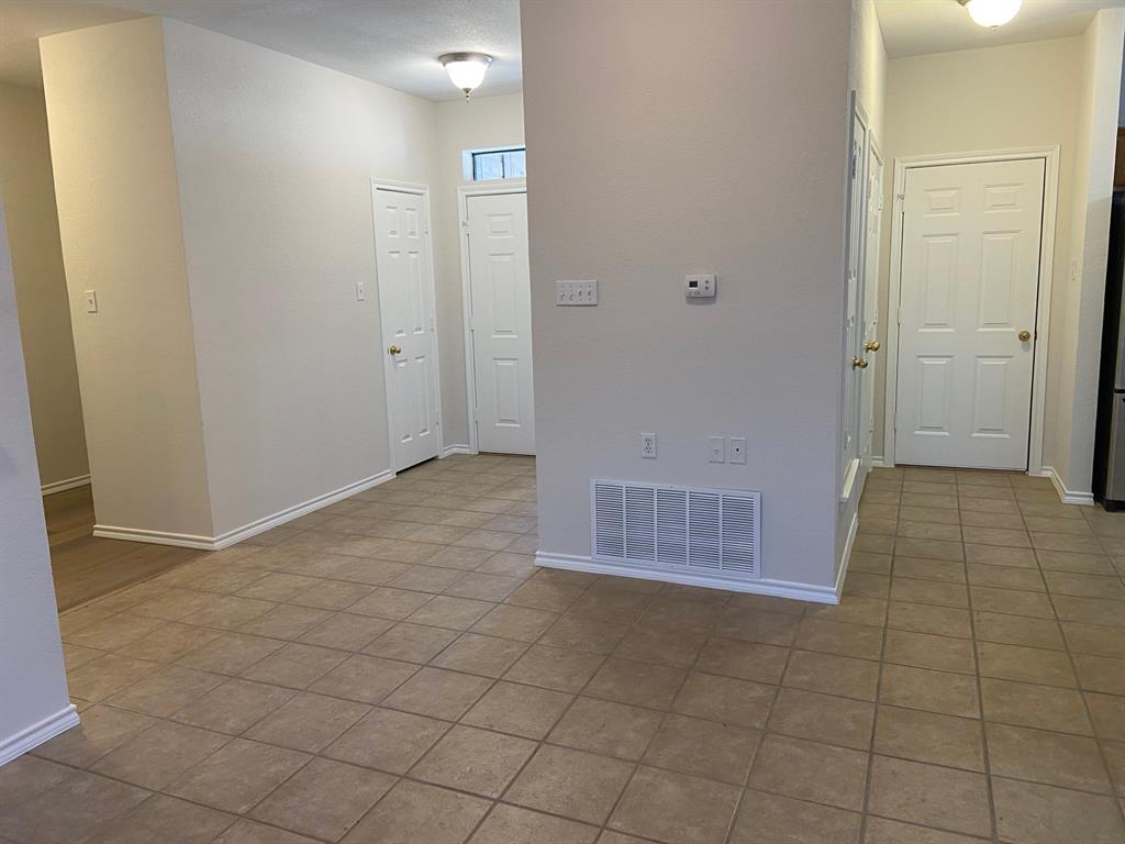 White Bluff #27 - Residential