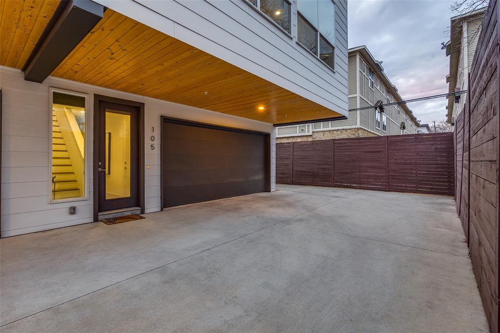 5915 Lindell Condo - Residential