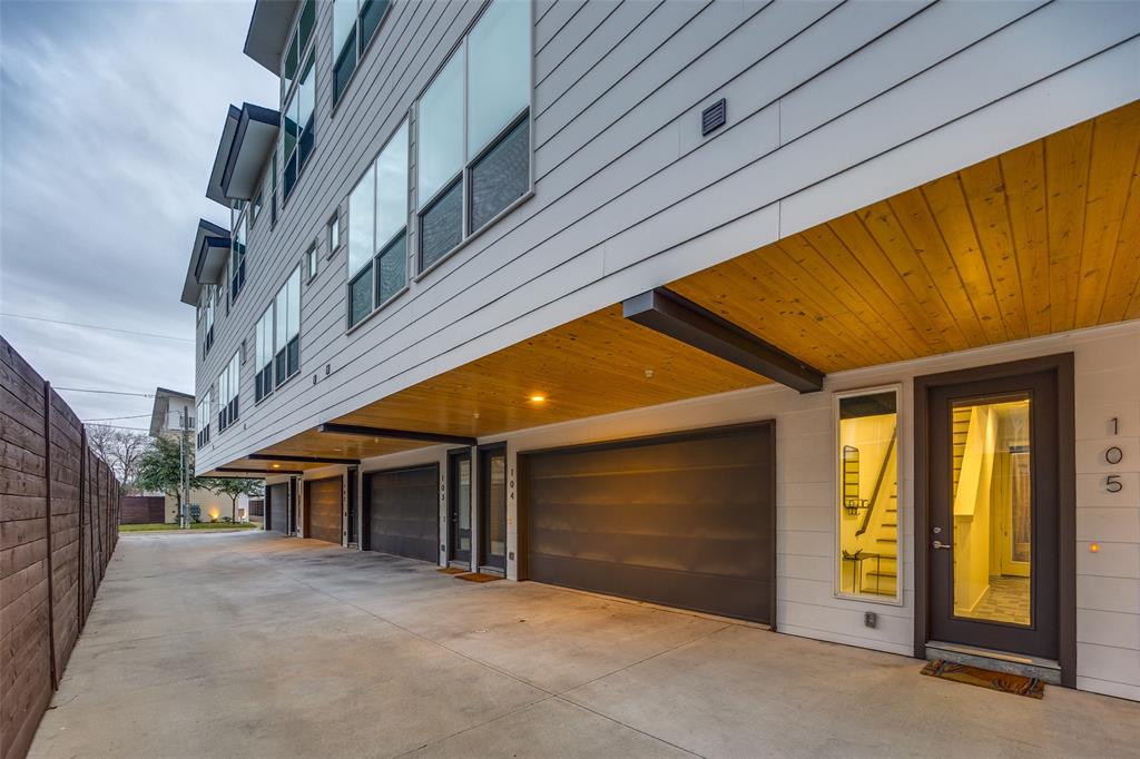 5915 Lindell Condo - Residential
