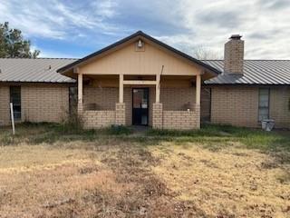Secluded and enormous 3 bedroom, 2 bath, 2 dining, and small office with 2 sheds and barn. 2 car carport and 2 car garage. Lots of closet space. Large open living room with fireplace, lots of natural light, wonderful patio area. Excludes the land outside of the fenced area. 

Owner must approve all pets and owner is a real estate agent!

Requires tenant enrollment to the Tenant Benefit Package through Gerard Real Estate. Ask us for details. $39 a month.