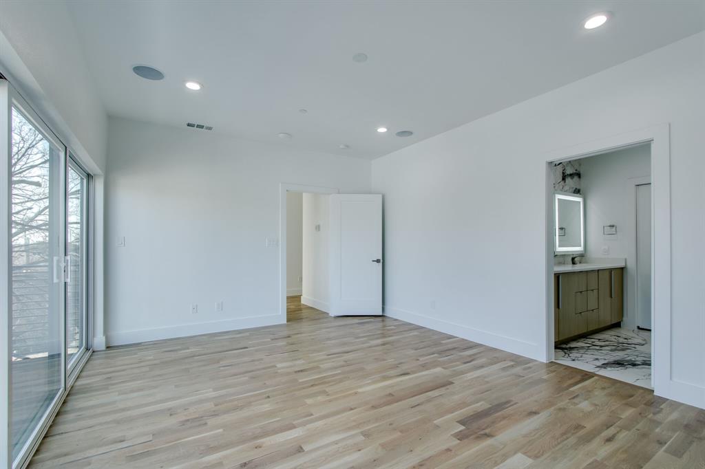 DALLAS LAND & LOAN 3 - Residential Lease