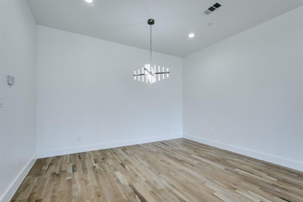 DALLAS LAND & LOAN 3 - Residential Lease