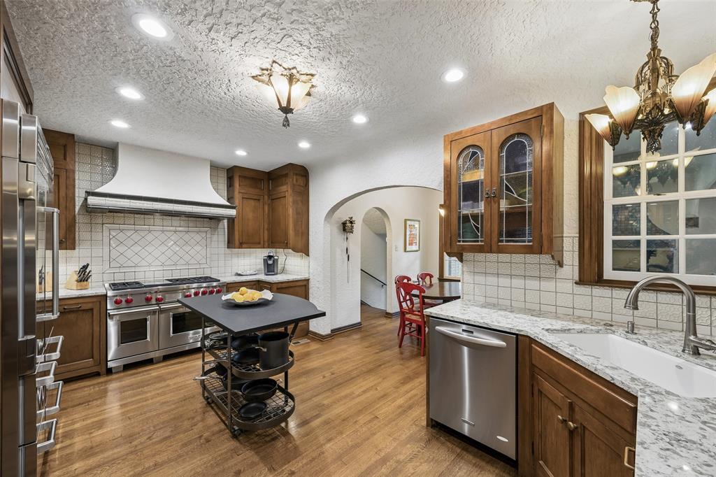 Country Club Estates - Residential