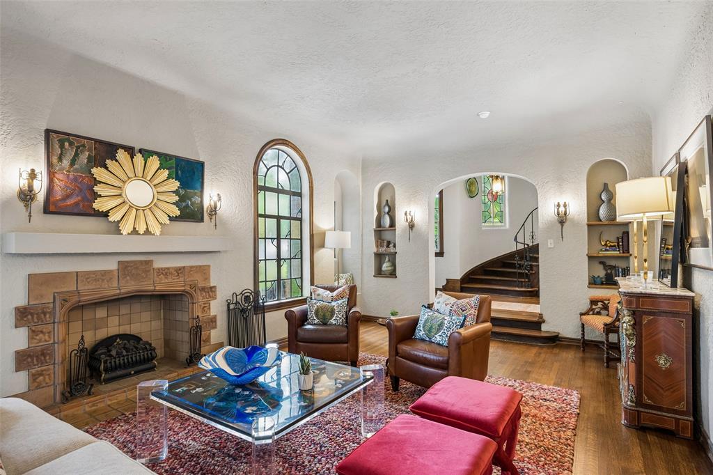 Country Club Estates - Residential