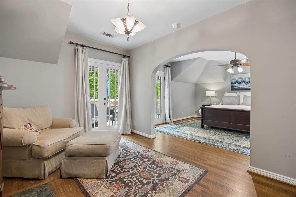 Country Club Estates - Residential