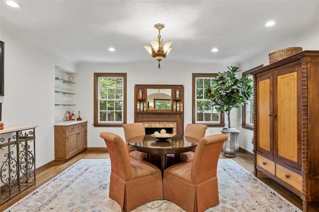 Country Club Estates - Residential