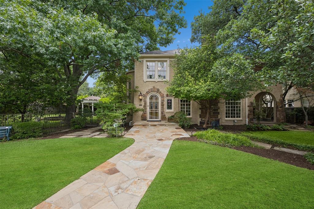 Country Club Estates - Residential
