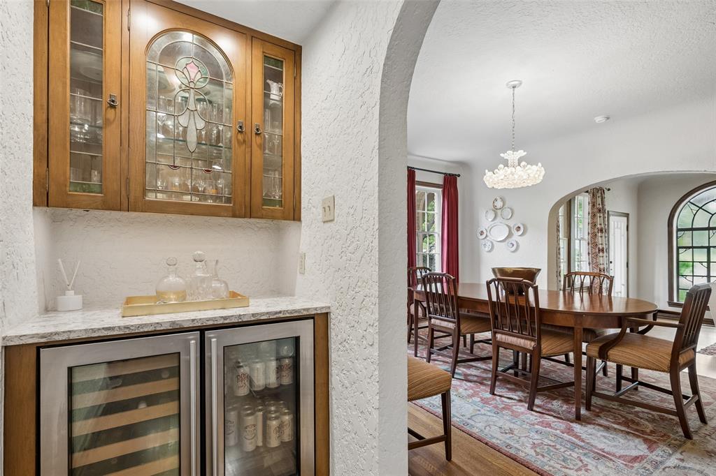 Country Club Estates - Residential