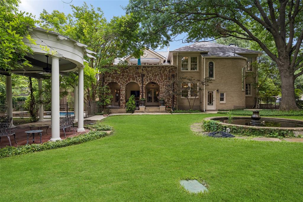 Country Club Estates - Residential