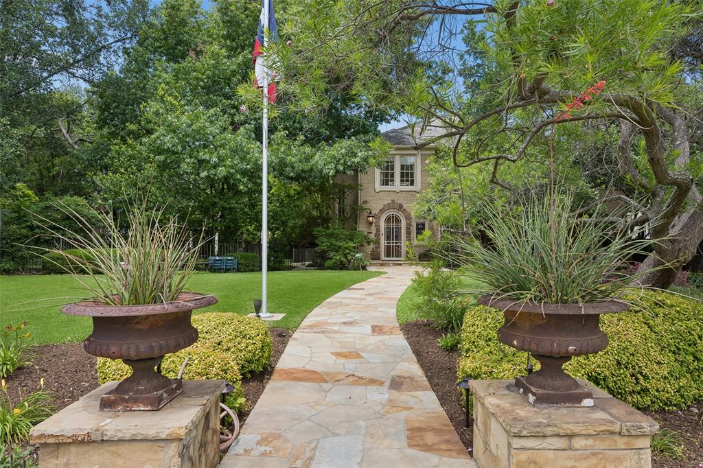 Country Club Estates - Residential