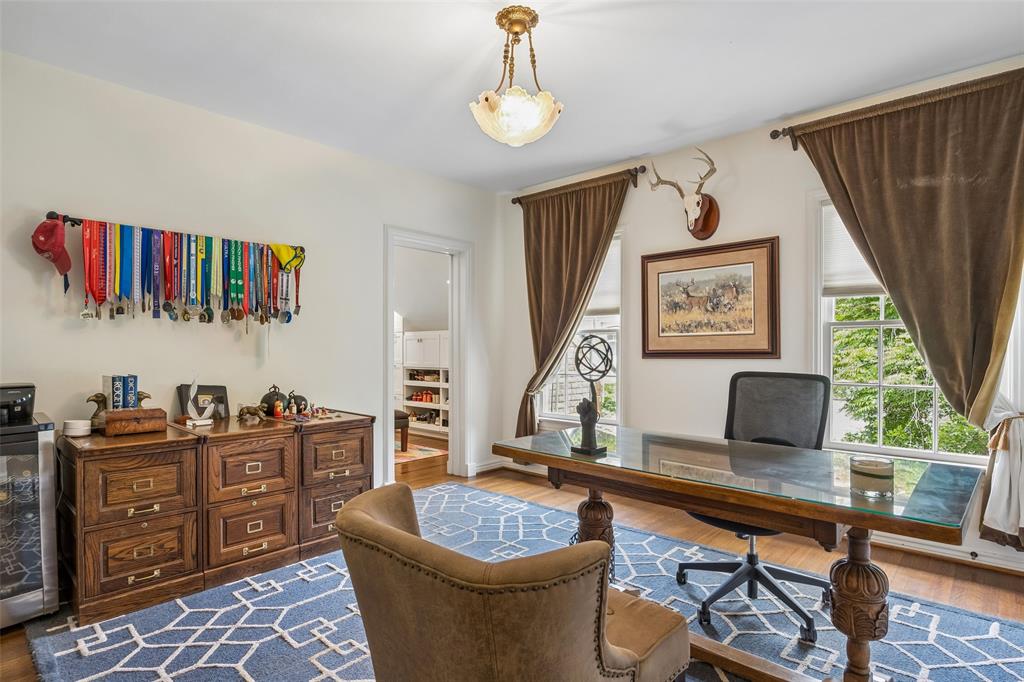 Country Club Estates - Residential