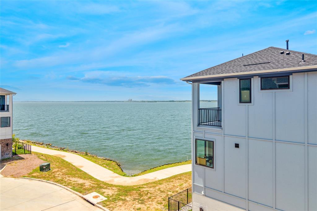 Sapphire Bay - Residential