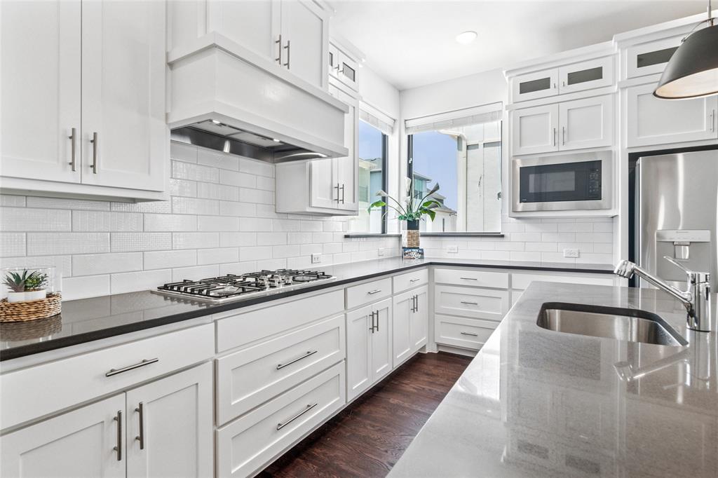 Sapphire Bay - Residential