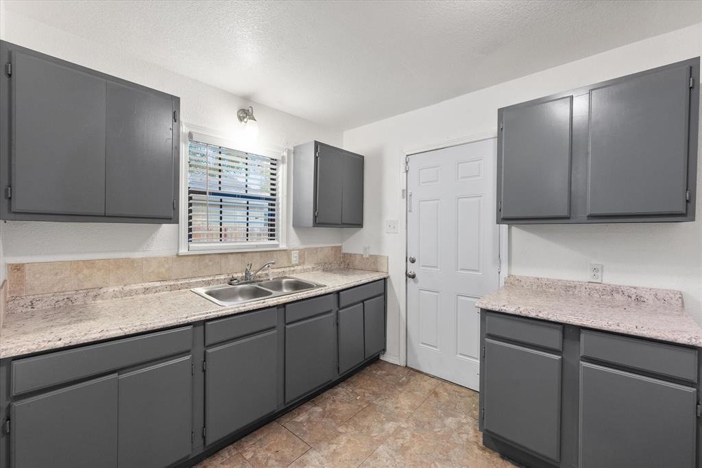 Sunny Acres - Residential Lease