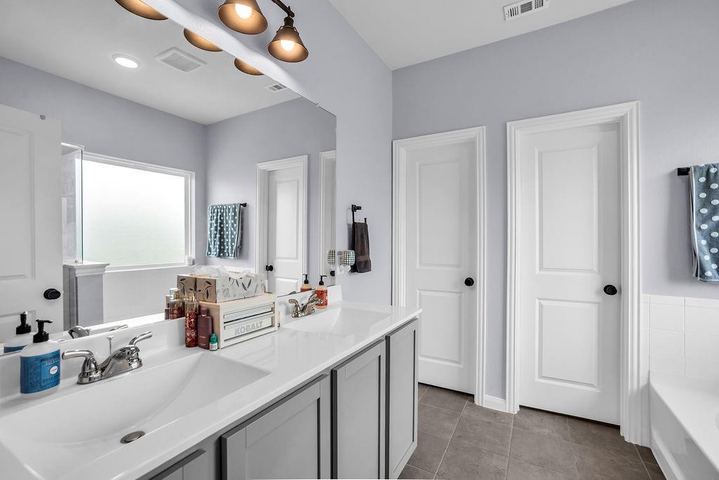 Highmeadow Village Ph X - Residential