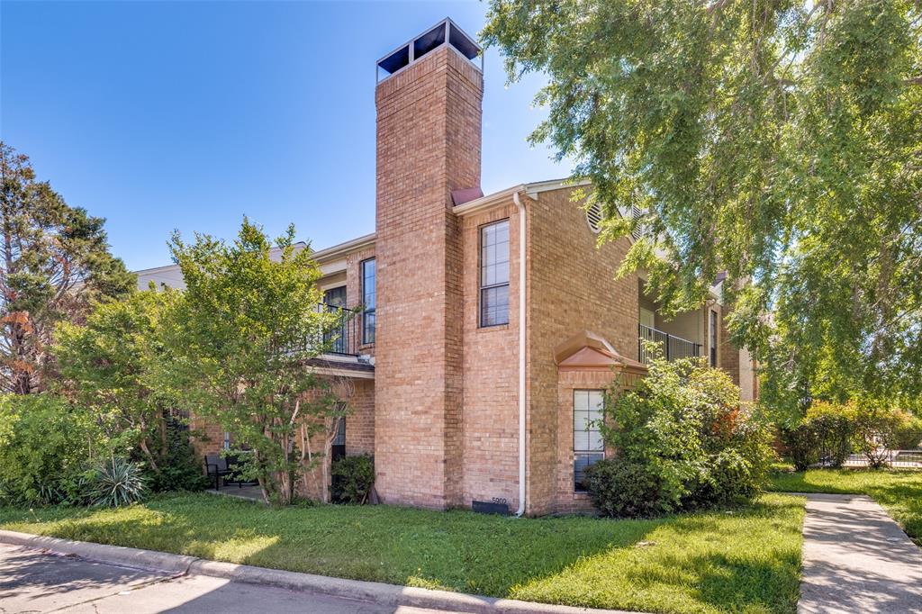 Faulkner Point 10-On Point - Residential
