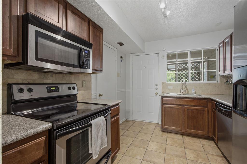 Creekside Twnhms Ph 1 - Residential