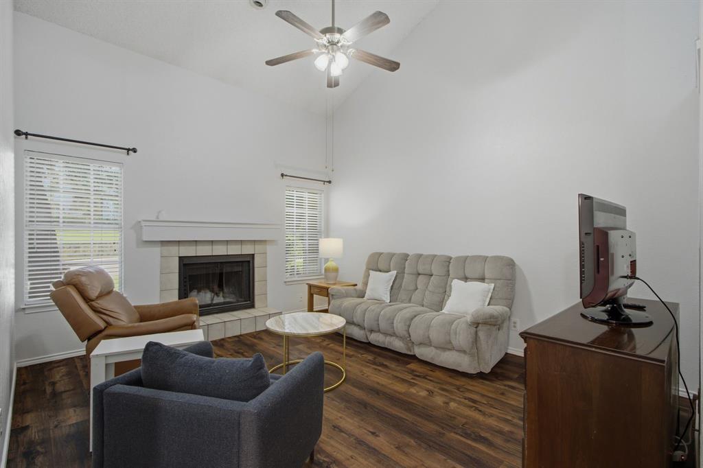 Creekside Twnhms Ph 1 - Residential