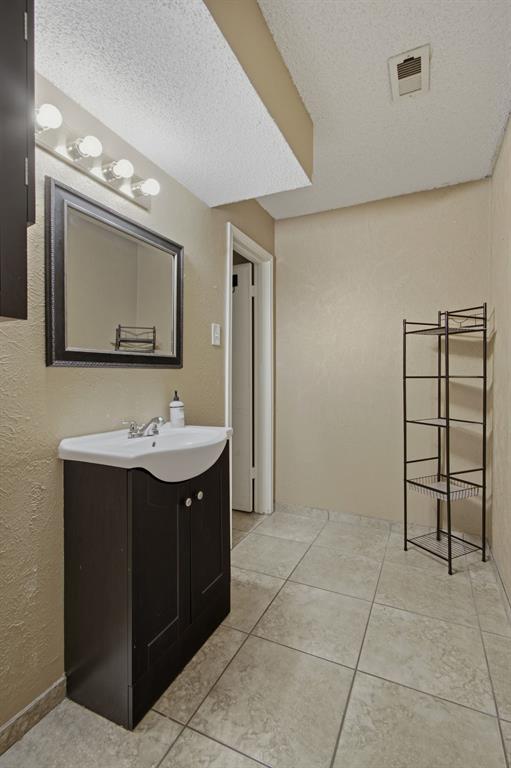 Creekside Twnhms Ph 1 - Residential