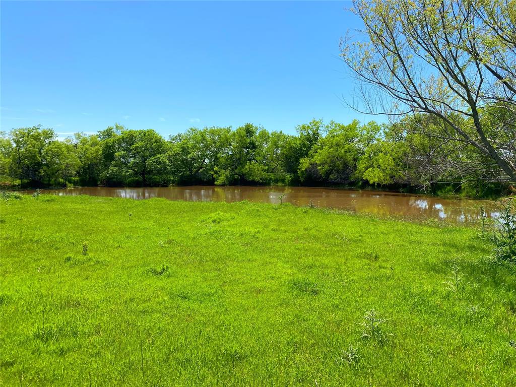 275.069 Acres, Block 2827, TE&L Co. Survey, A-765 - Land