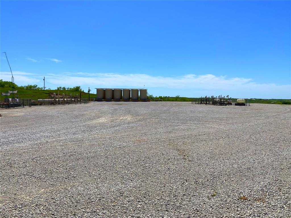 275.069 Acres, Block 2827, TE&L Co. Survey, A-765 - Land