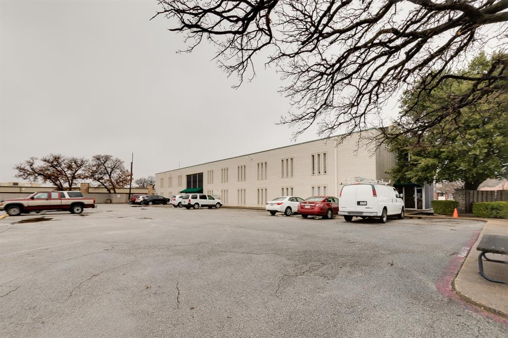 Lanes Indust Park Add - Commercial Lease