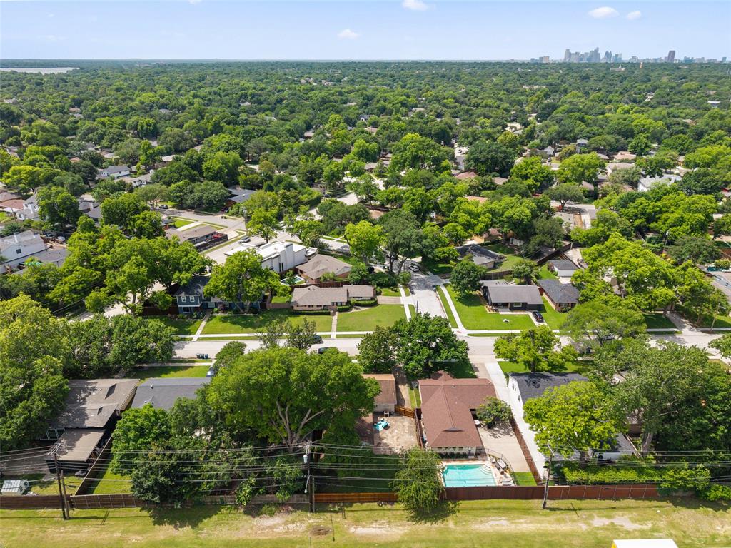 Welcome Home! From the moment you step inside 7103 Wake Forest Drive, you will feel right at home. This charming 3-bedroom, 2-bathroom residence offers the ultimate East Dallas lifestyle, situated just minutes from the shores of White Rock Lake, the local dog park, and the stunning Dallas Arboretum. Inside, the home welcomes you with an inviting atmosphere, while the exterior features a sprawling backyard oasis. Framing this entire outdoor sanctuary is a brand-new, premium wood privacy fence that provides absolute privacy and security for pets and play. Location is everything here—you are just moments away from an eclectic mix of independent coffee shops, award-winning local restaurants, boutique shopping, and highly rated schools. Plus, commuting to Downtown Dallas, the Uptown business district, or Baylor University Medical Center is quick and effortless via nearby thoroughfares. 7103 Wake Forest Drive is more than just a beautiful house; it is your gateway to the very best life that Dallas has to offer!