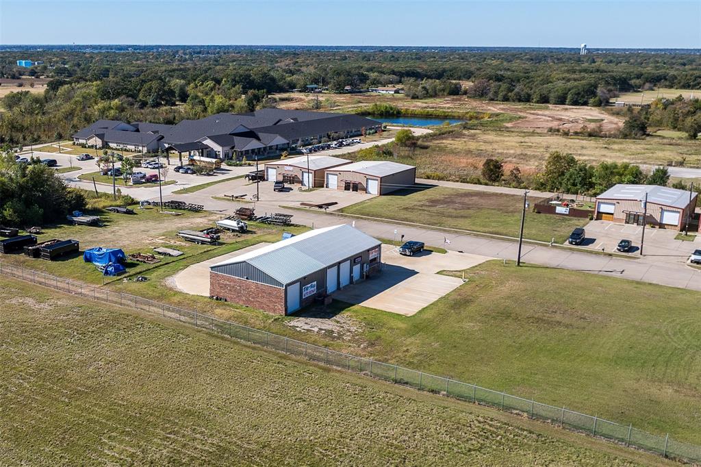 Carlton Center Ph 03 - Commercial Sale