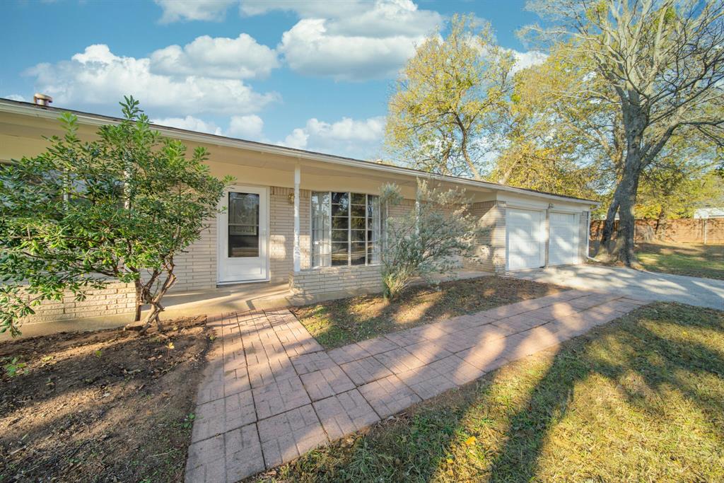 F Throop Abs 1511 - Residential