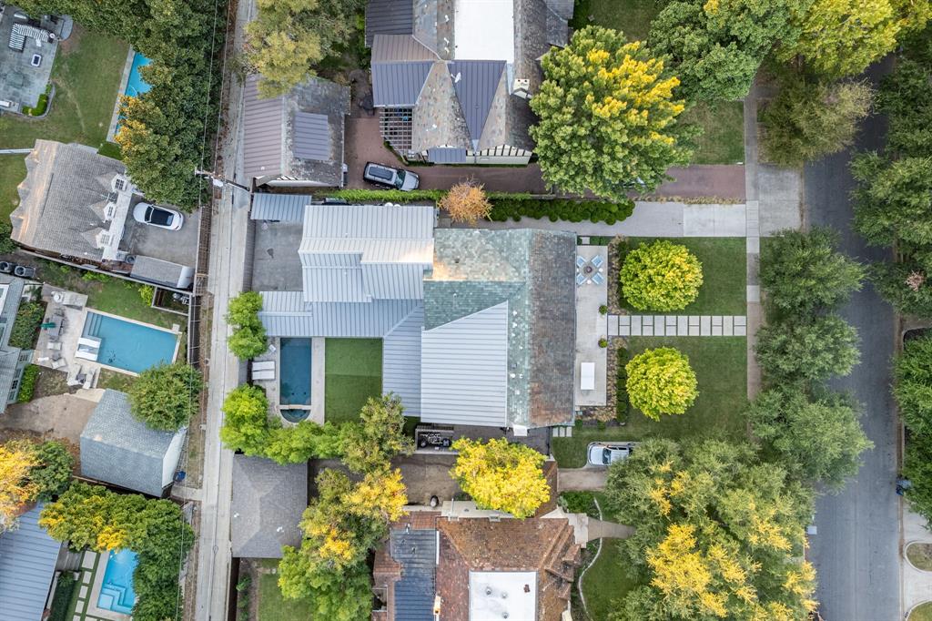 Country Club Estates - Residential